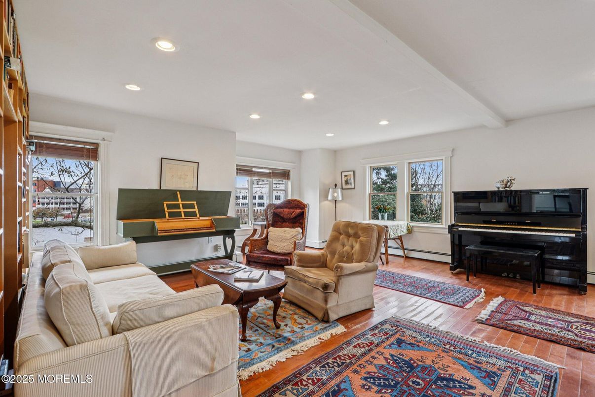 Interior, Living room, Piano, Recessed Lighting, Wood Texture Flooring