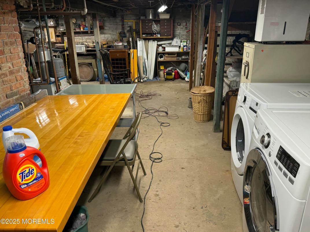 Interior, Stone Walls, Washer