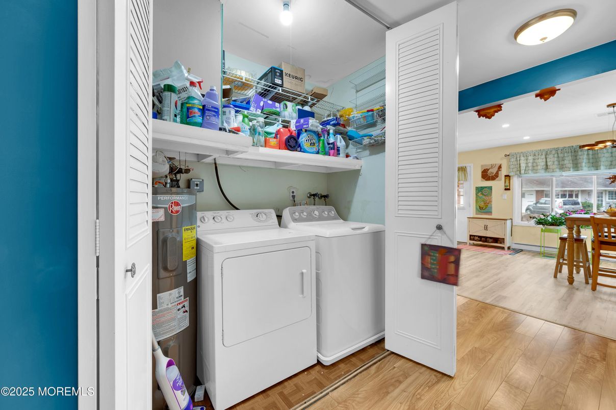 Interior, Recessed Lighting, Utility Closets, Washer, Wood Texture Flooring