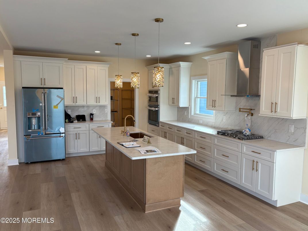 Interior, Kitchen, Pendant Lights, Recessed Lighting, Wood Texture Flooring