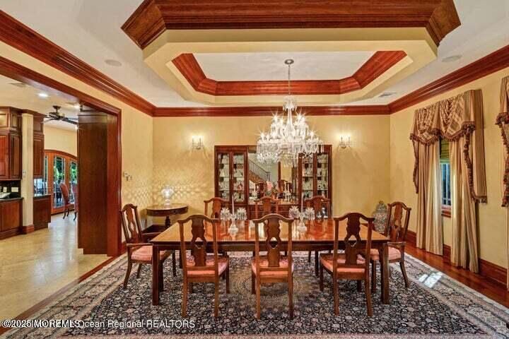 Chandelier, Dining room, Interior