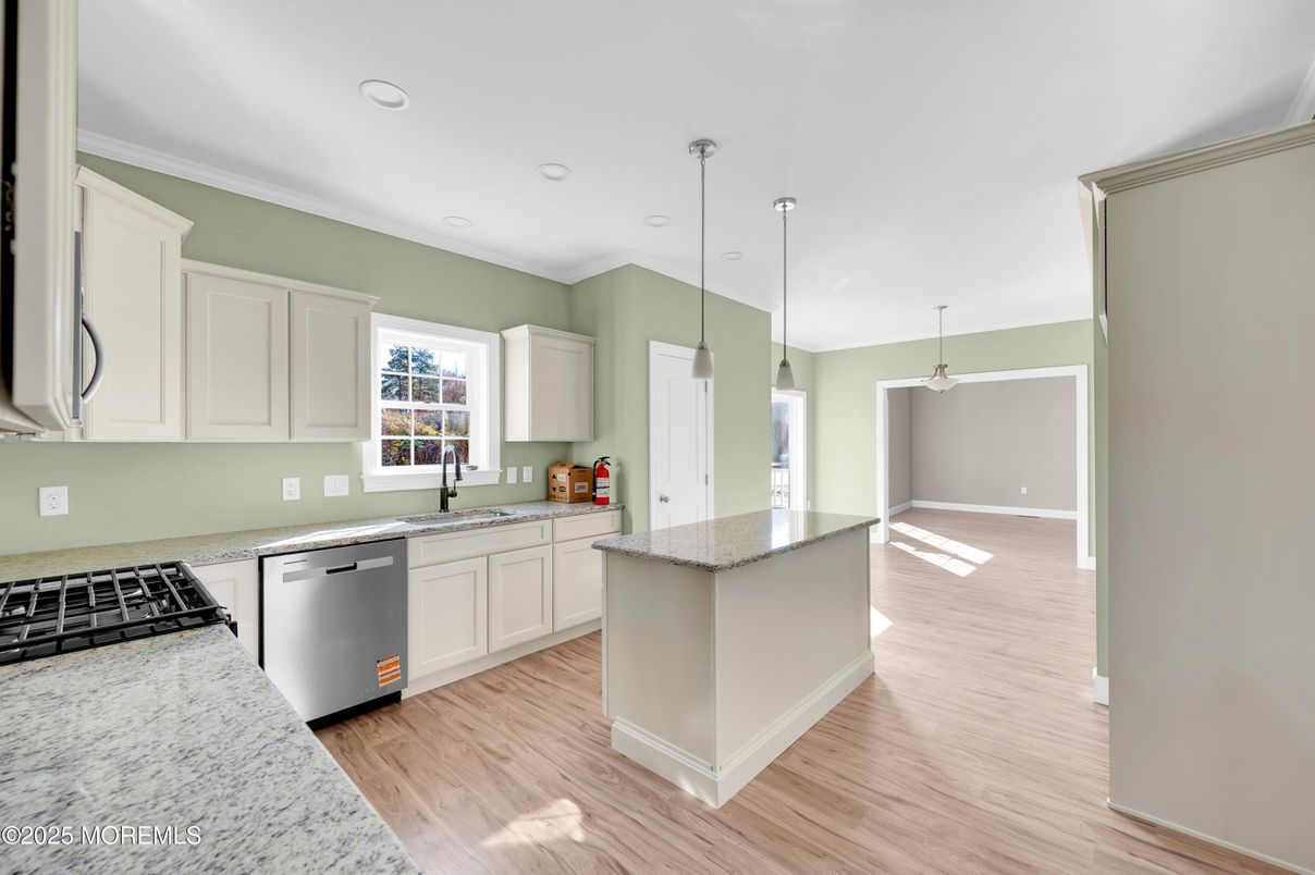 Interior, Kitchen, Pendant Lights, Recessed Lighting, Wood Texture Flooring