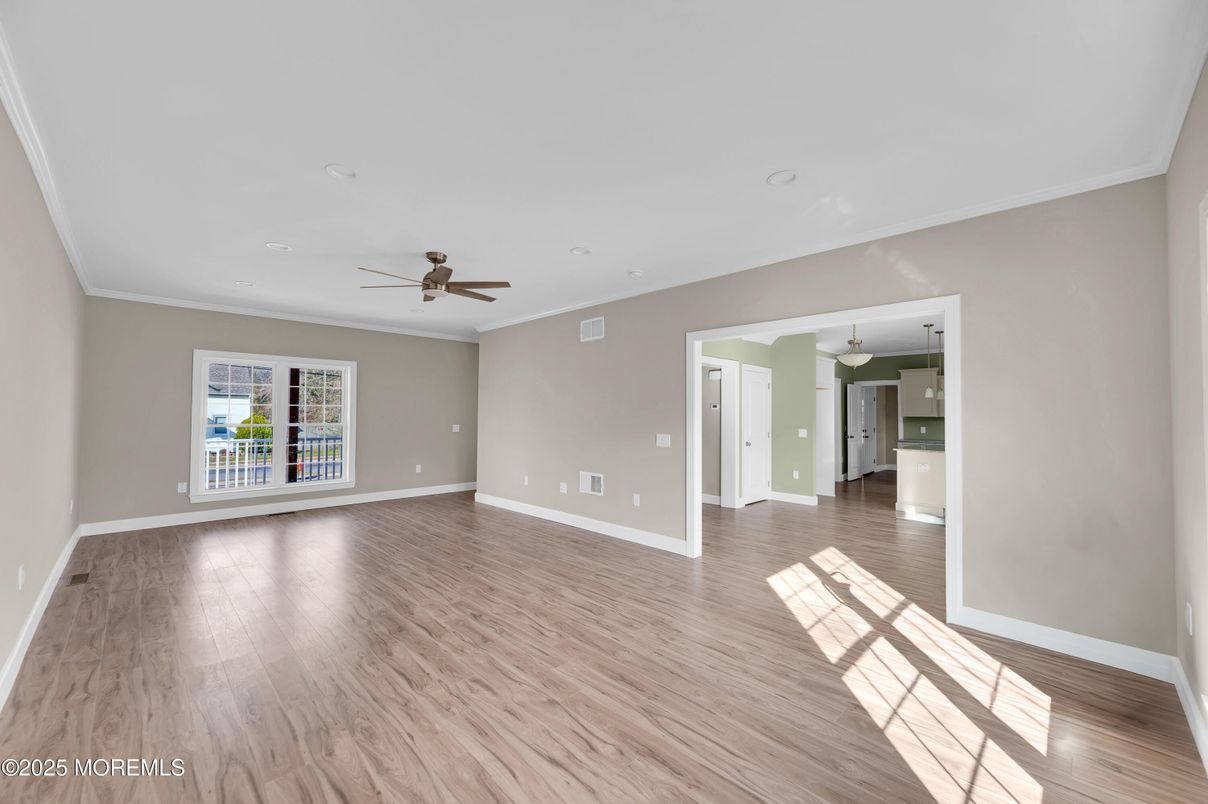 Empty room, Interior, Recessed Lighting, Wood Texture Flooring