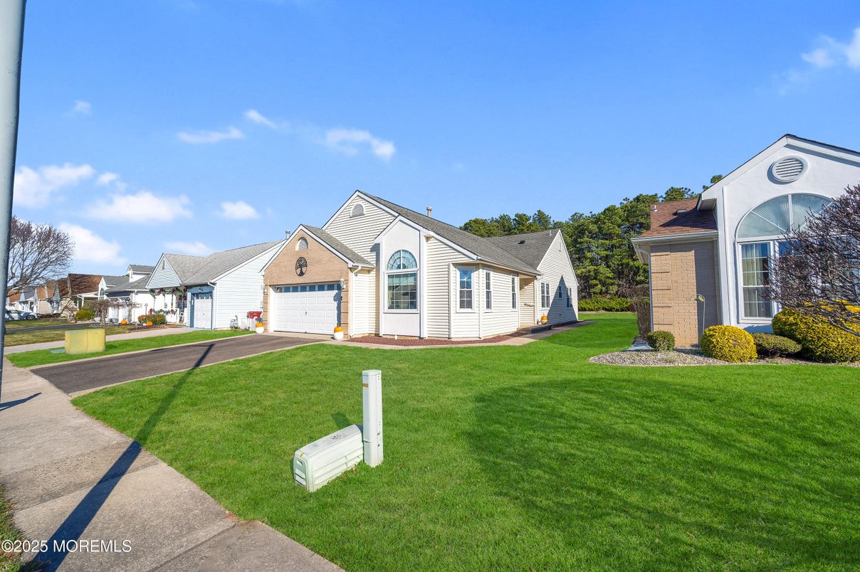 Attached, Backyard, Exterior, Facade, Farmhouse