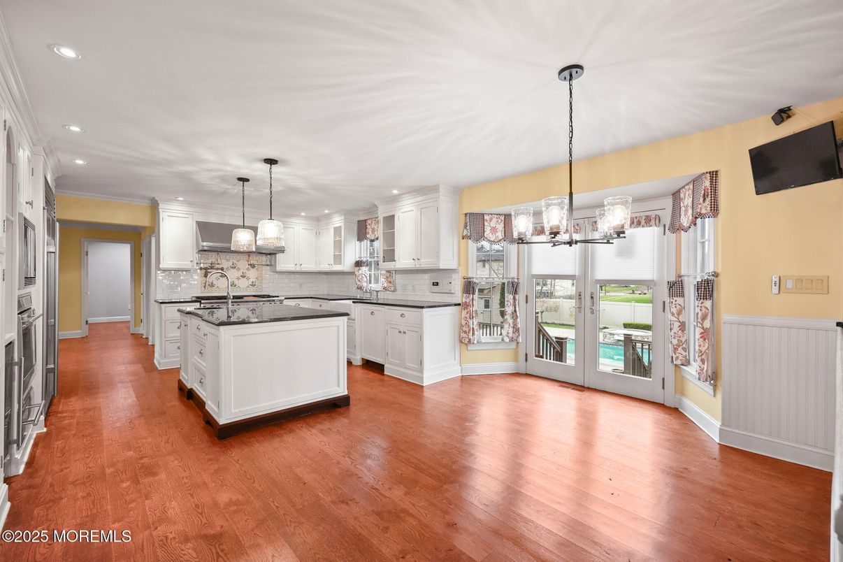 Chandelier, Interior, Kitchen, Pendant Lights, Recessed Lighting, Wood Texture Flooring