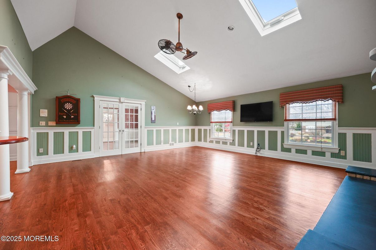 Chandelier, Interior, Wood Texture Flooring