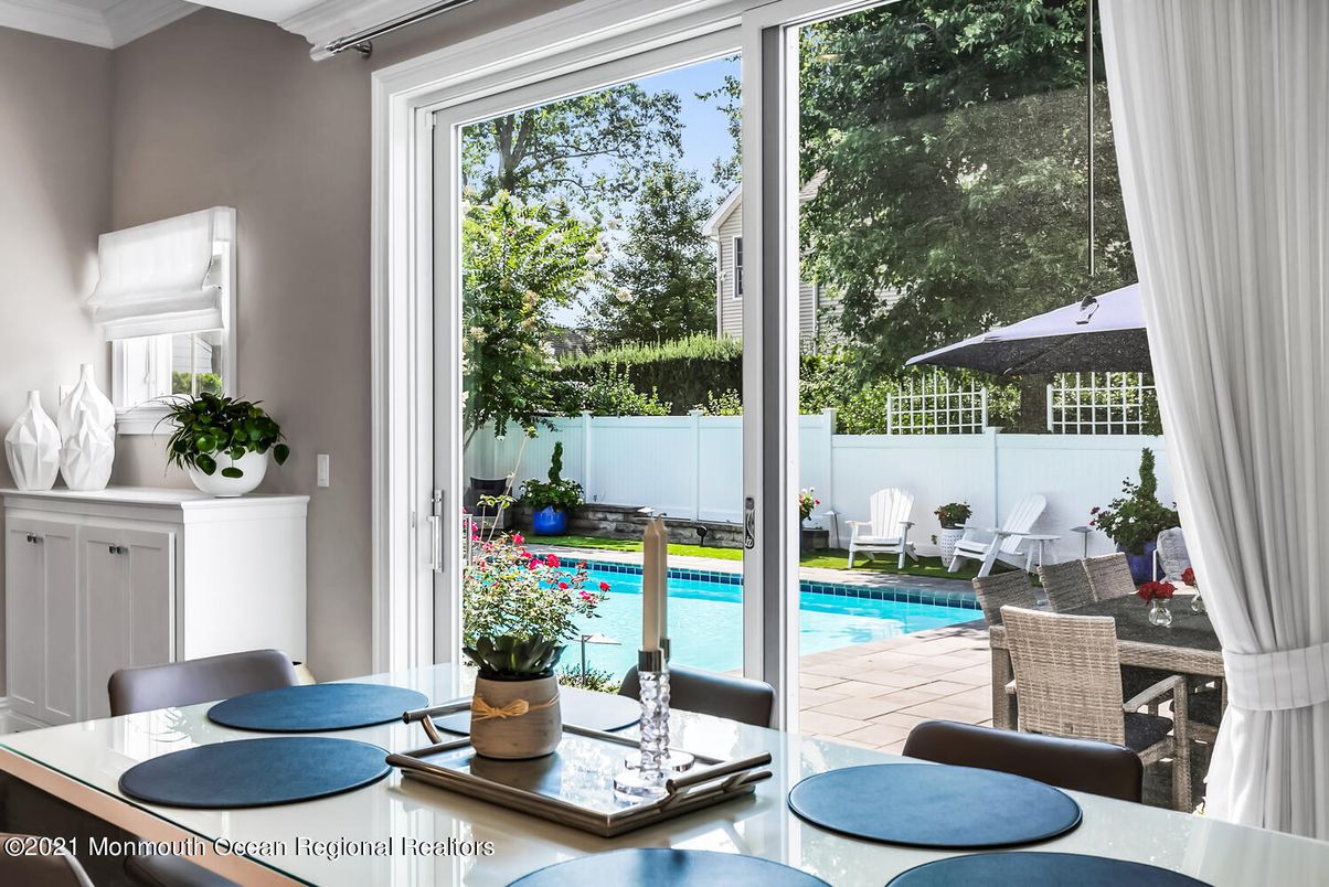 Dining room, Interior, Pool
