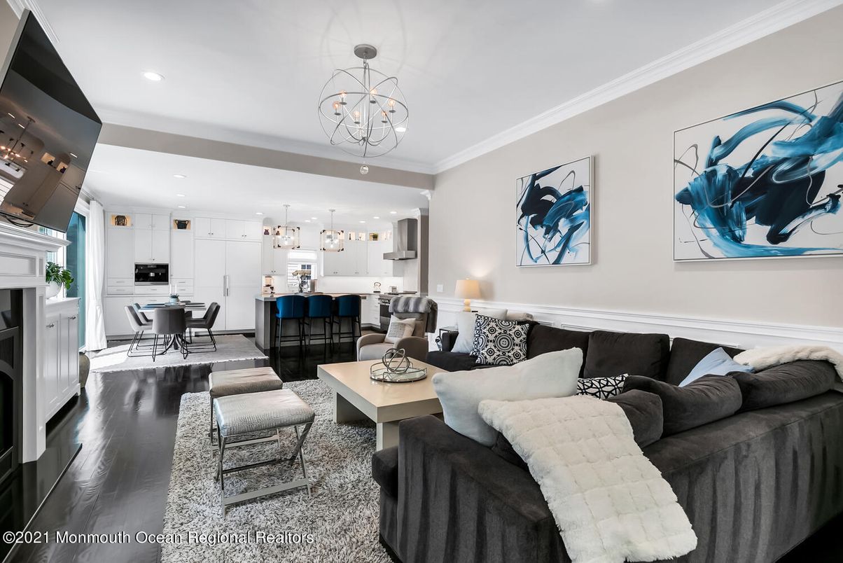 Chandelier, Dining room, Fireplace, Interior, Kitchen, Living room, Pendant Lights, Recessed Lighting, Wood Texture Flooring