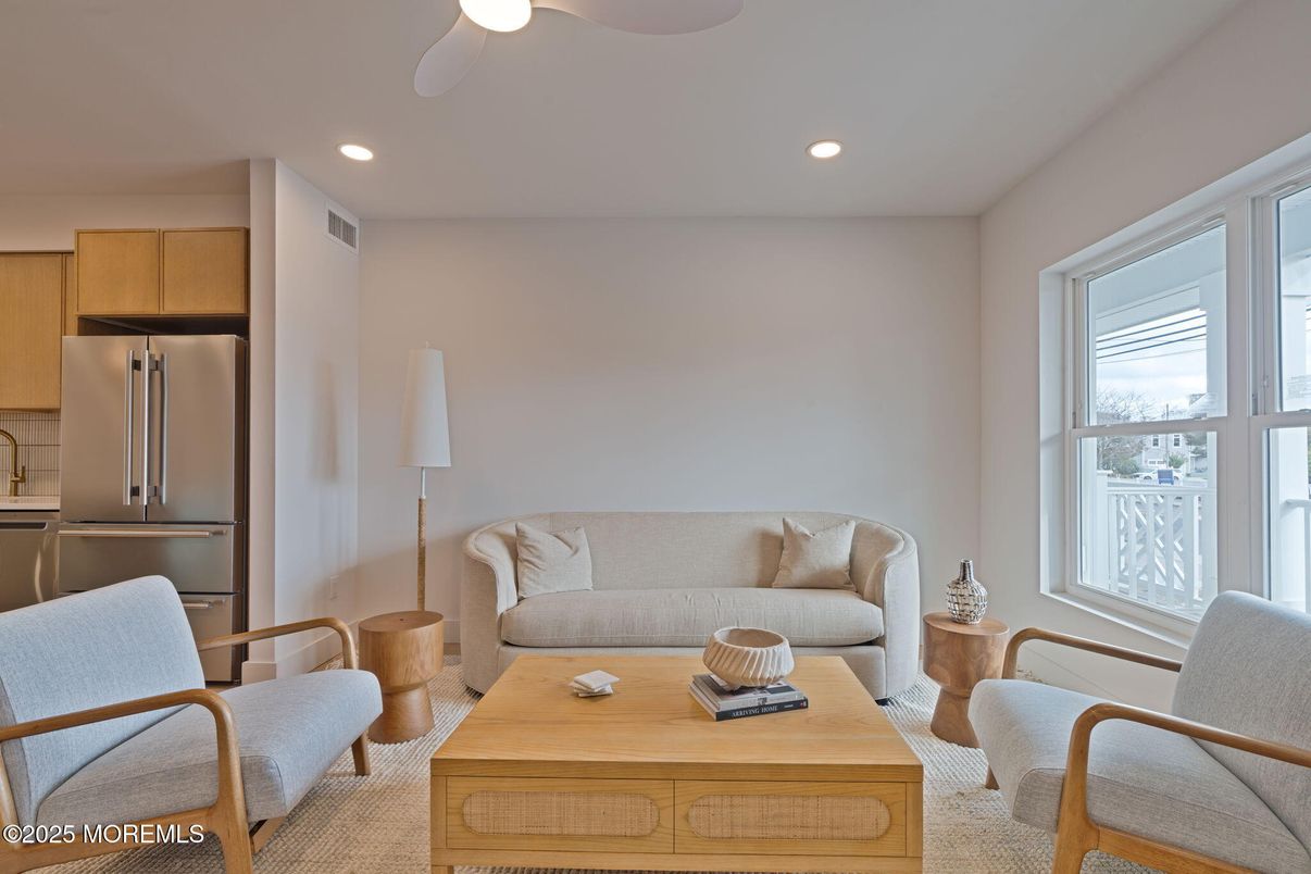 Interior, Kitchen, Living room, Recessed Lighting, Stainless Steel Appliances