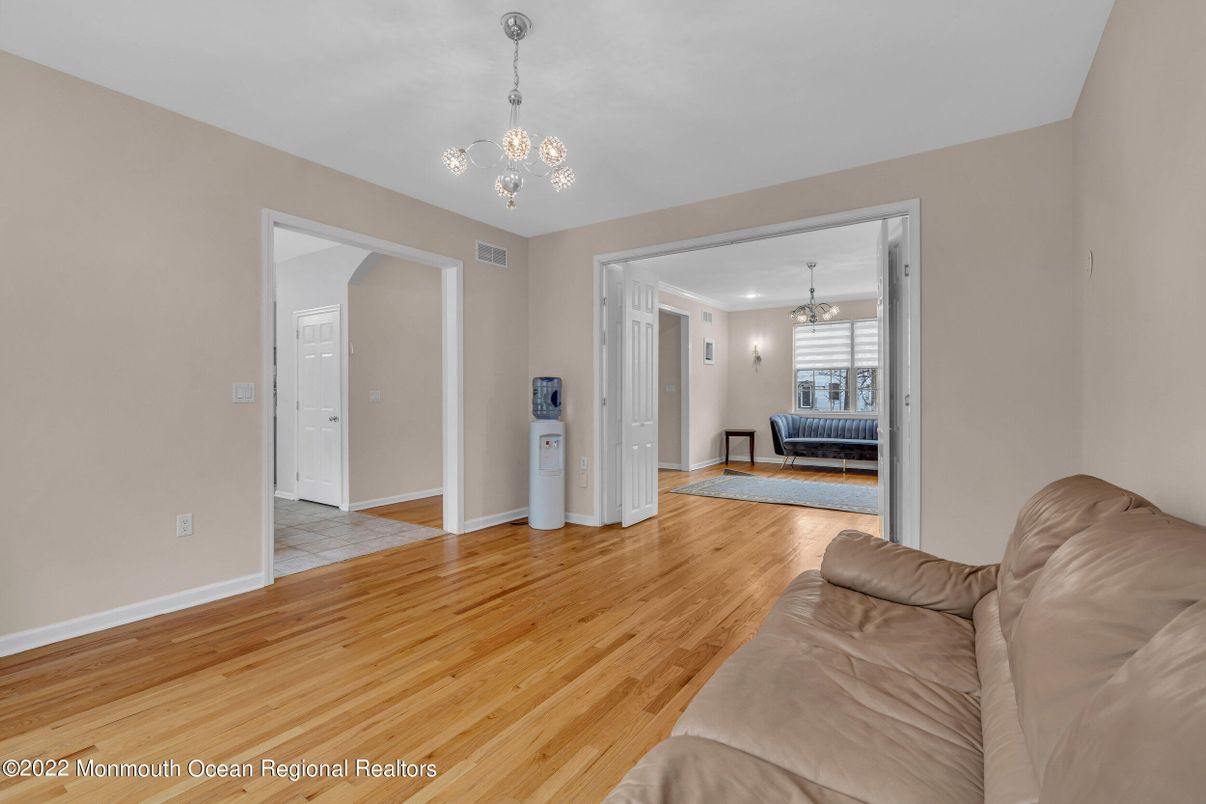Interior, Living room, Pendant Lights, Wood Texture Flooring