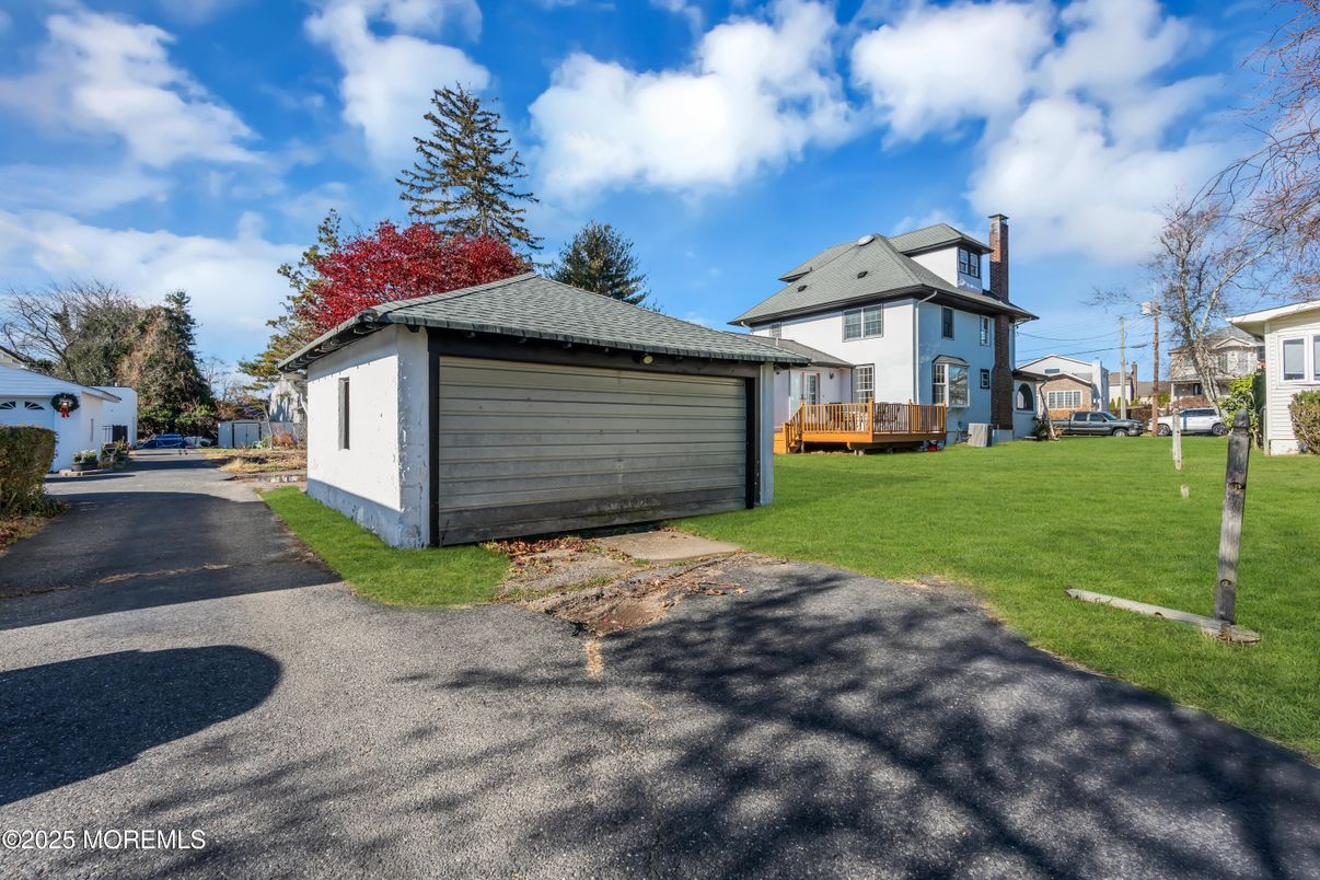 Backyard, Detached Garage, Exterior