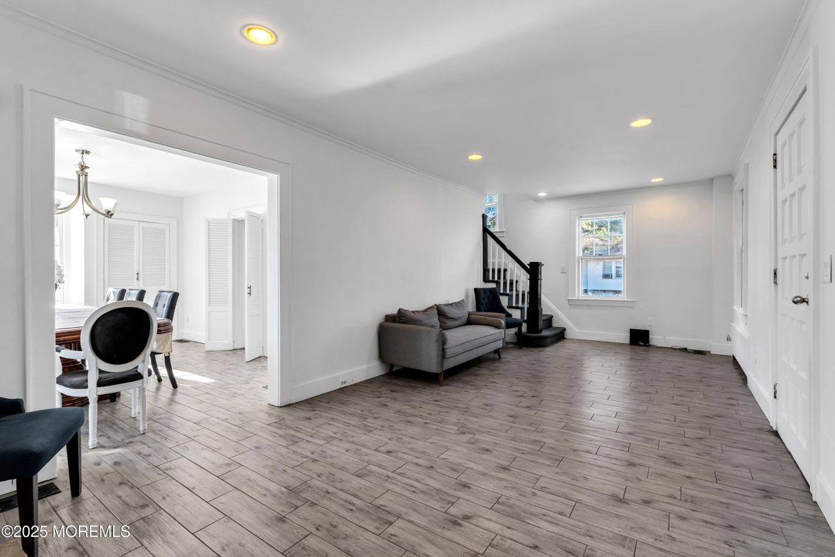 Dining room, Interior, Pendant Lights, Recessed Lighting, Wood Texture Flooring