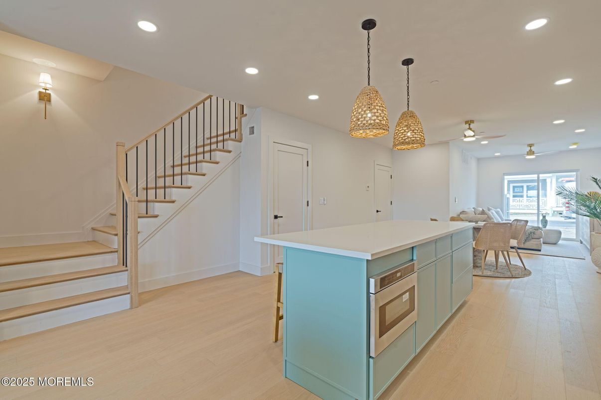 Interior, Living room, Pendant Lights, Recessed Lighting, Wood Texture Flooring