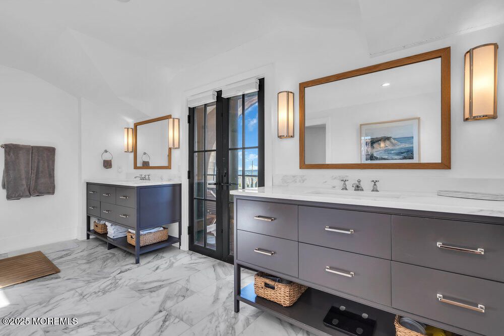 Bathroom, Dual Sink Vanities, Interior, Marble