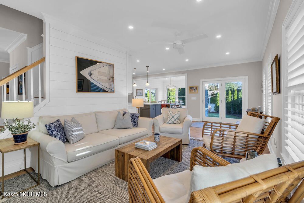Dining room, Interior, Living room, Pendant Lights, Recessed Lighting