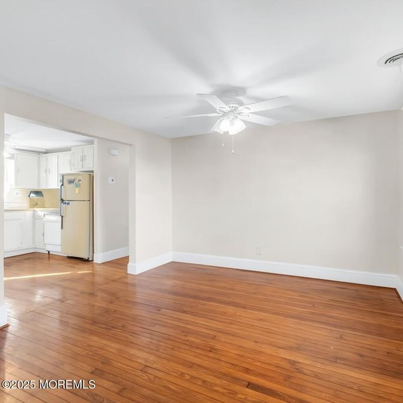 Empty room, Interior, Kitchen, Wood Texture Flooring