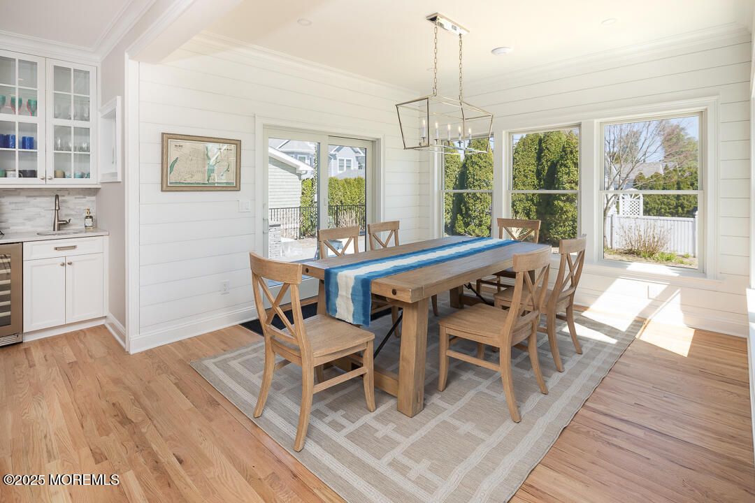 Dining room, Interior, Pendant Lights, Recessed Lighting, Wood Texture Flooring