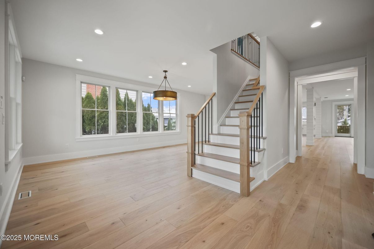 Interior, Pendant Lights, Recessed Lighting, Wood Texture Flooring