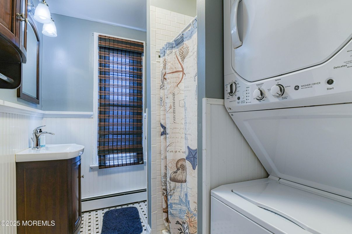 Interior, Utility Closets, Washer