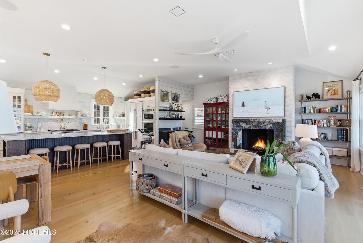 Fireplace, Interior, Kitchen, Living room, Pendant Lights, Recessed Lighting, Wood Texture Flooring