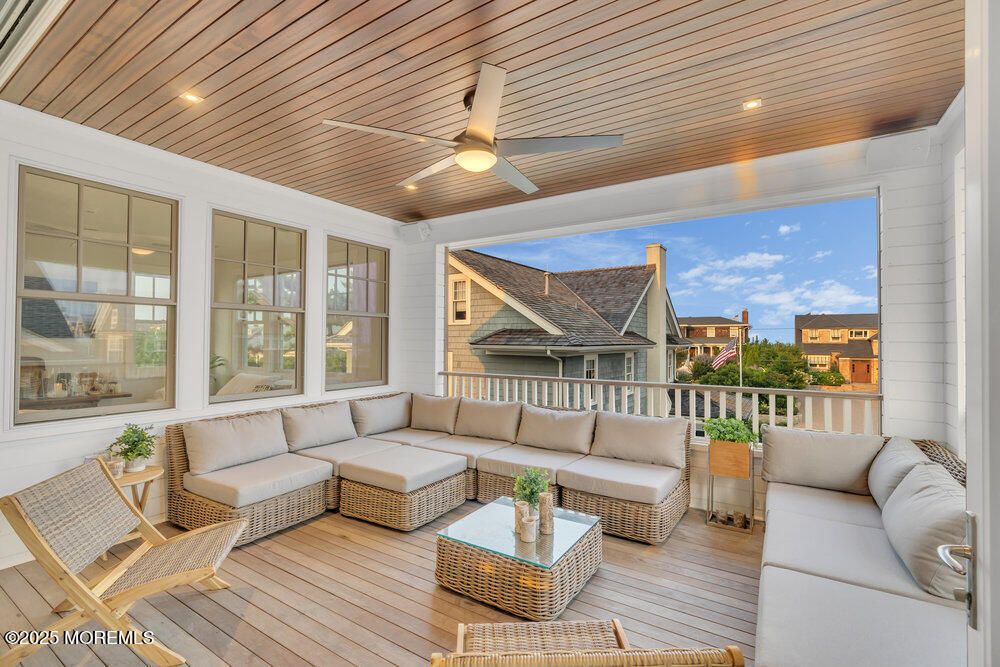 Exterior, Recessed Lighting