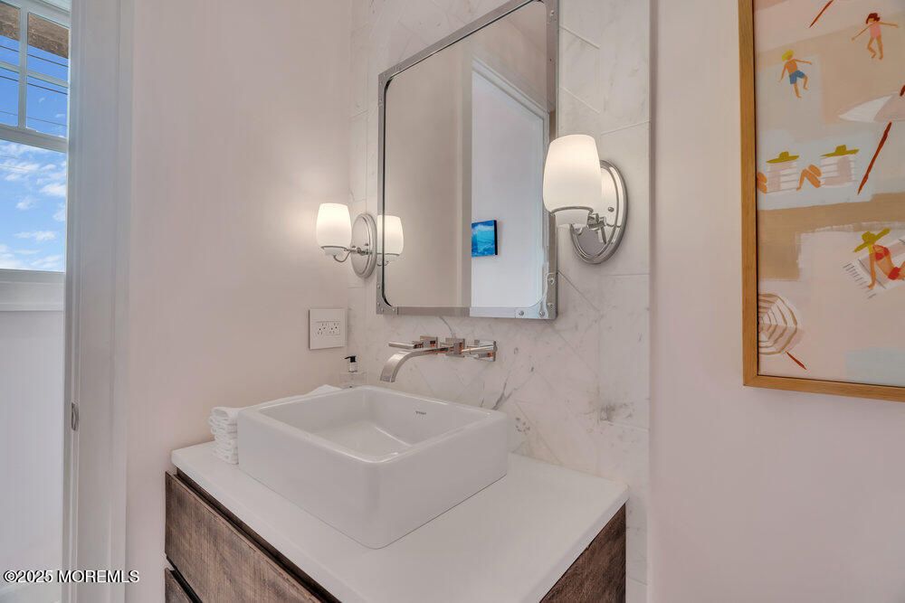 Bathroom, Interior, Marble Walls