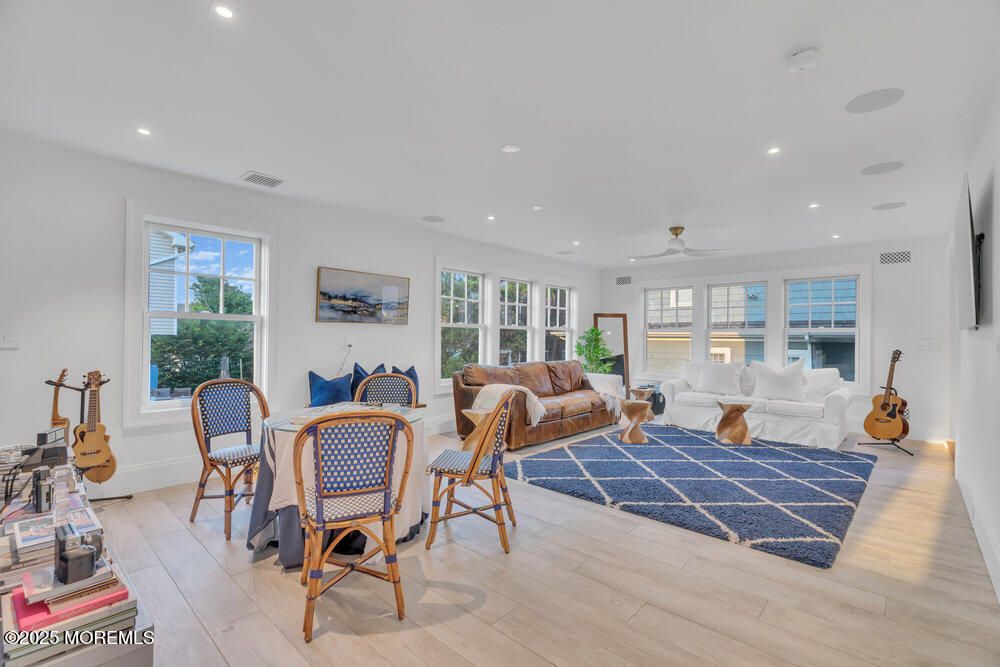 Dining room, Interior, Living room, Recessed Lighting, Wood Texture Flooring