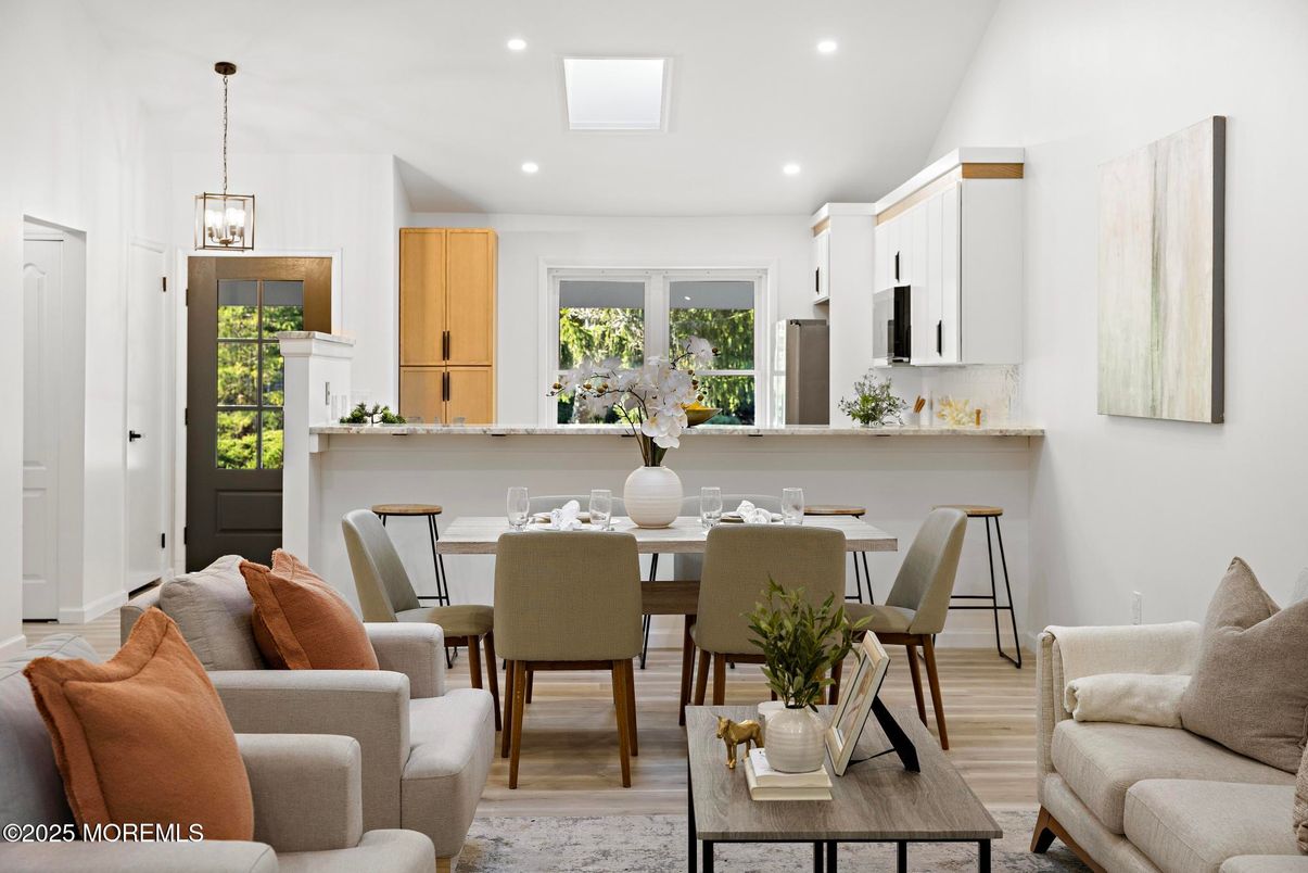 Dining room, Interior, Kitchen, Living room, Pendant Lights, Recessed Lighting, Wood Texture Flooring