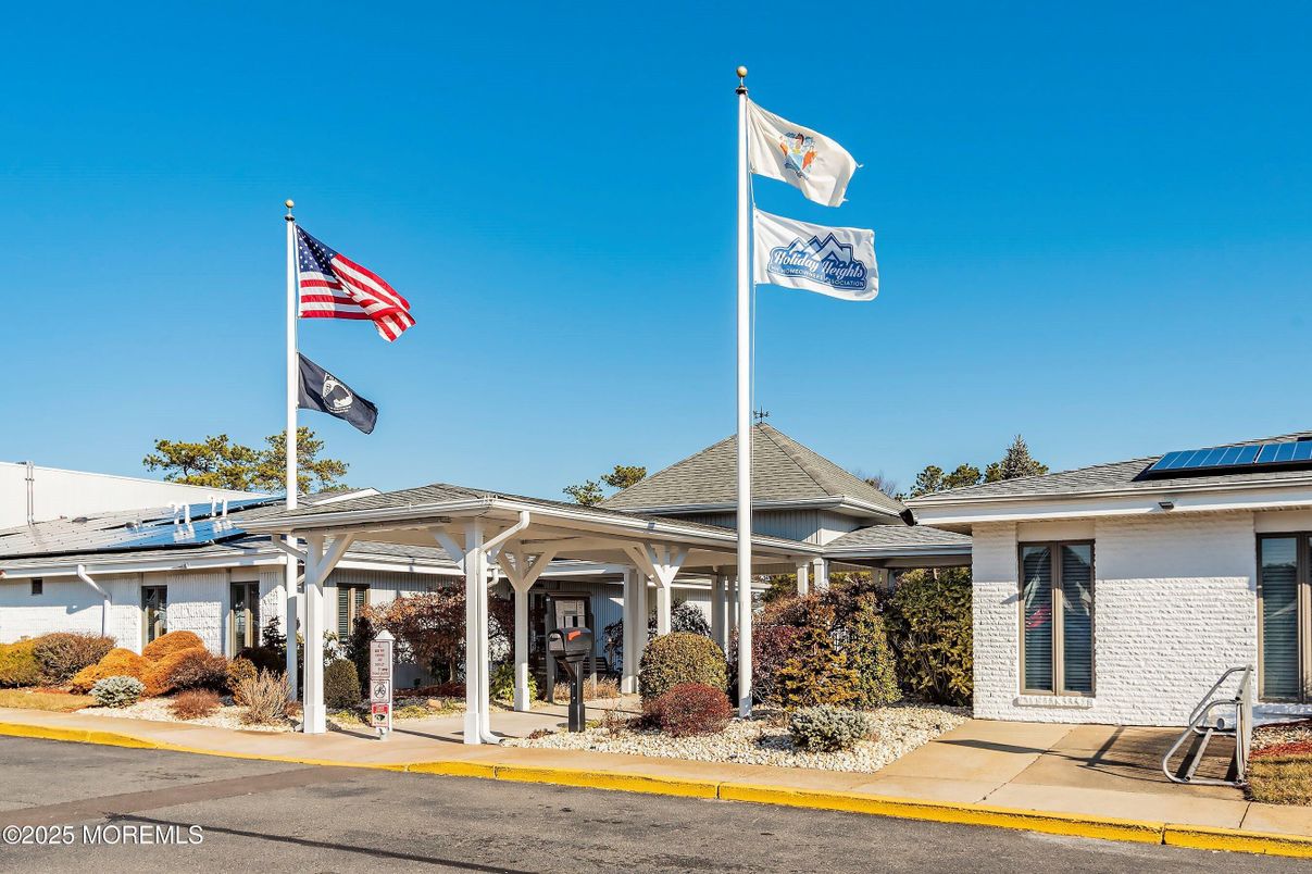 Exterior, Facade, Solar Panels, None