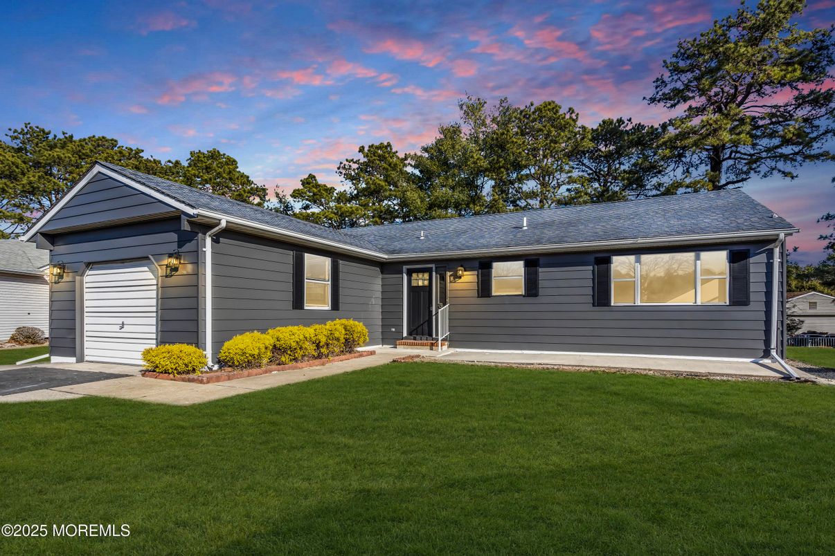 Attached, Backyard, Exterior, Facade, Ranch