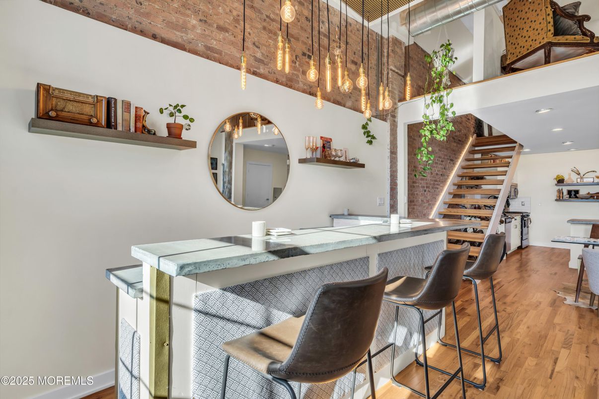 Interior, Pendant Lights, Recessed Lighting, Wood Texture Flooring