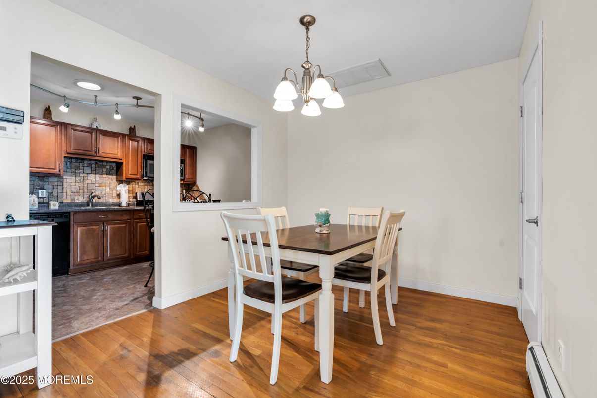 Dining room, Interior, Kitchen, Pendant Lights, Wood Texture Flooring