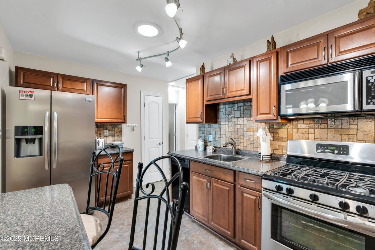 Interior, Kitchen, Stainless Steel Appliances