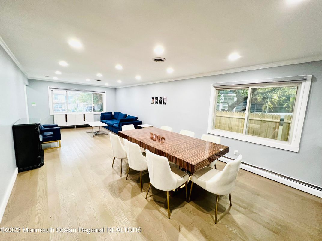 Dining room, Interior, Living room, Recessed Lighting, Wood Texture Flooring