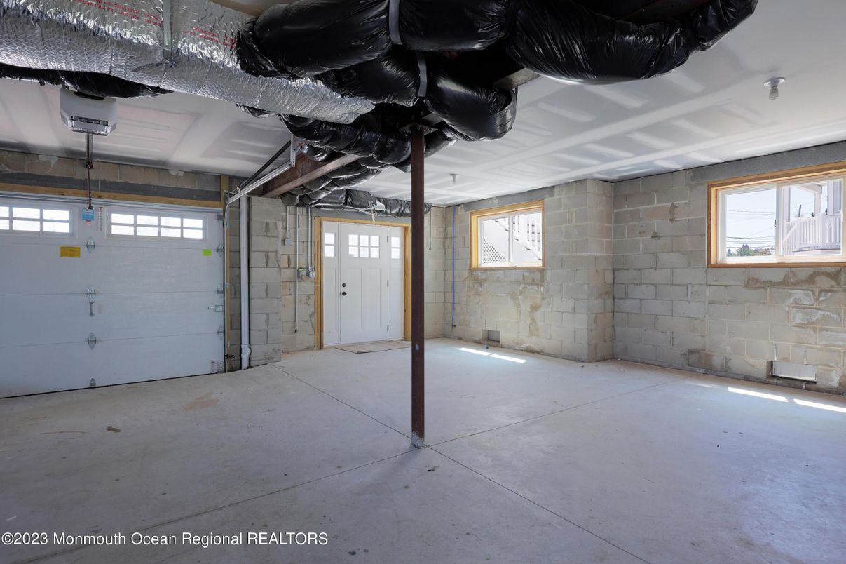 Garage, Interior, Stone Walls
