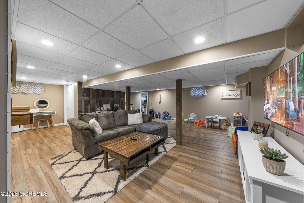 Interior, Kitchen, Living room, Recessed Lighting, Wood Texture Flooring