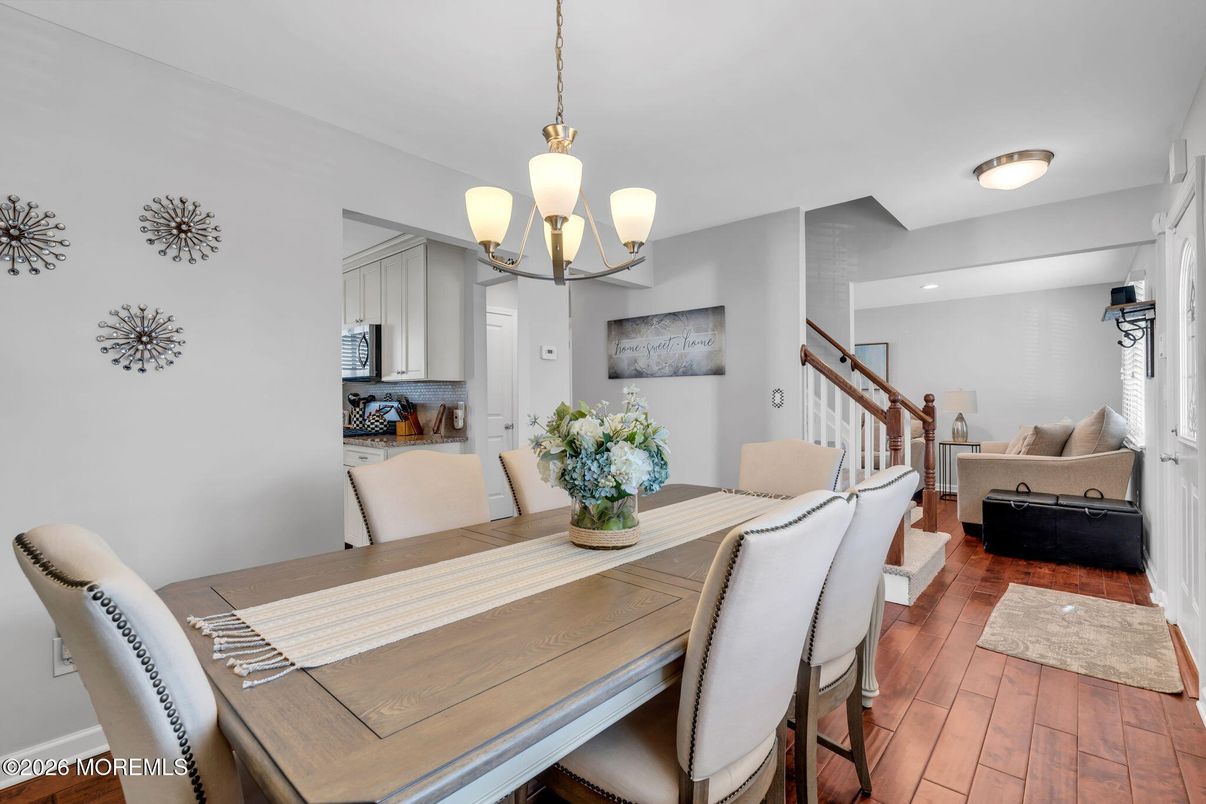 Chandelier, Dining room, Interior, Living room, Recessed Lighting, Wood Texture Flooring