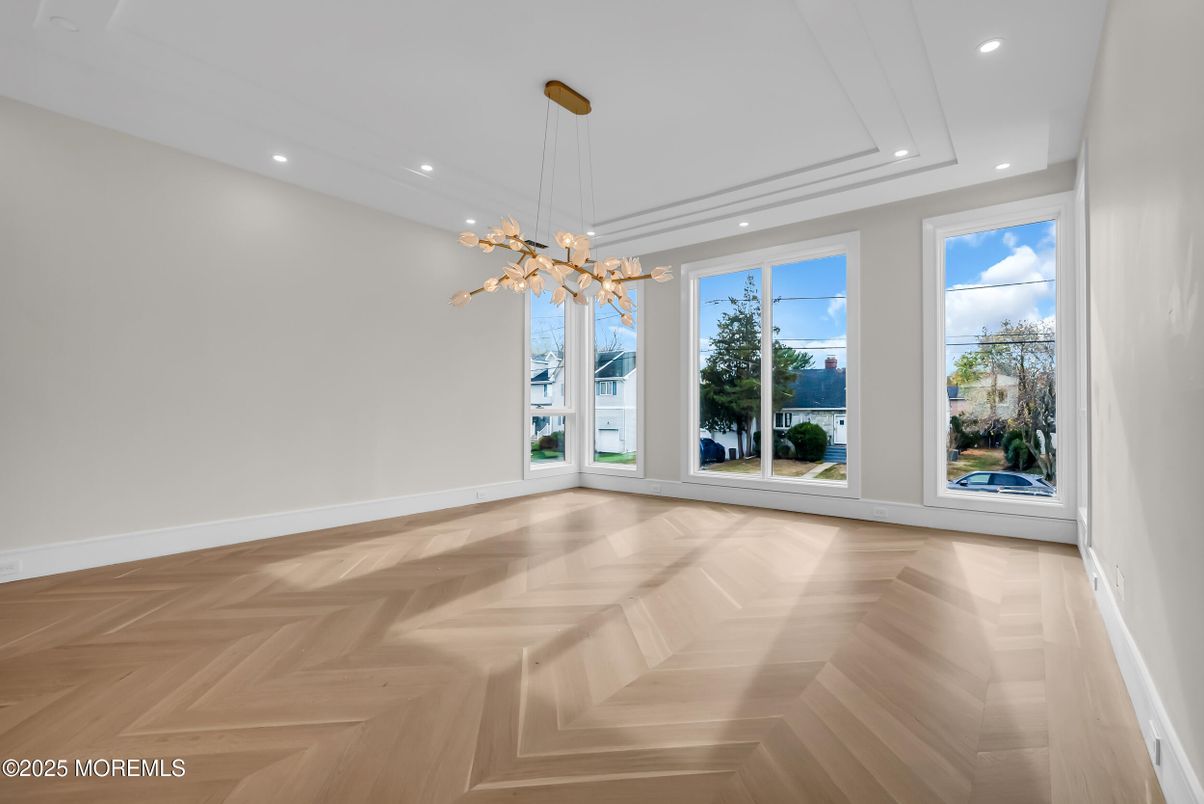 Empty room, Interior, Pendant Lights, Recessed Lighting, Wood Texture Flooring