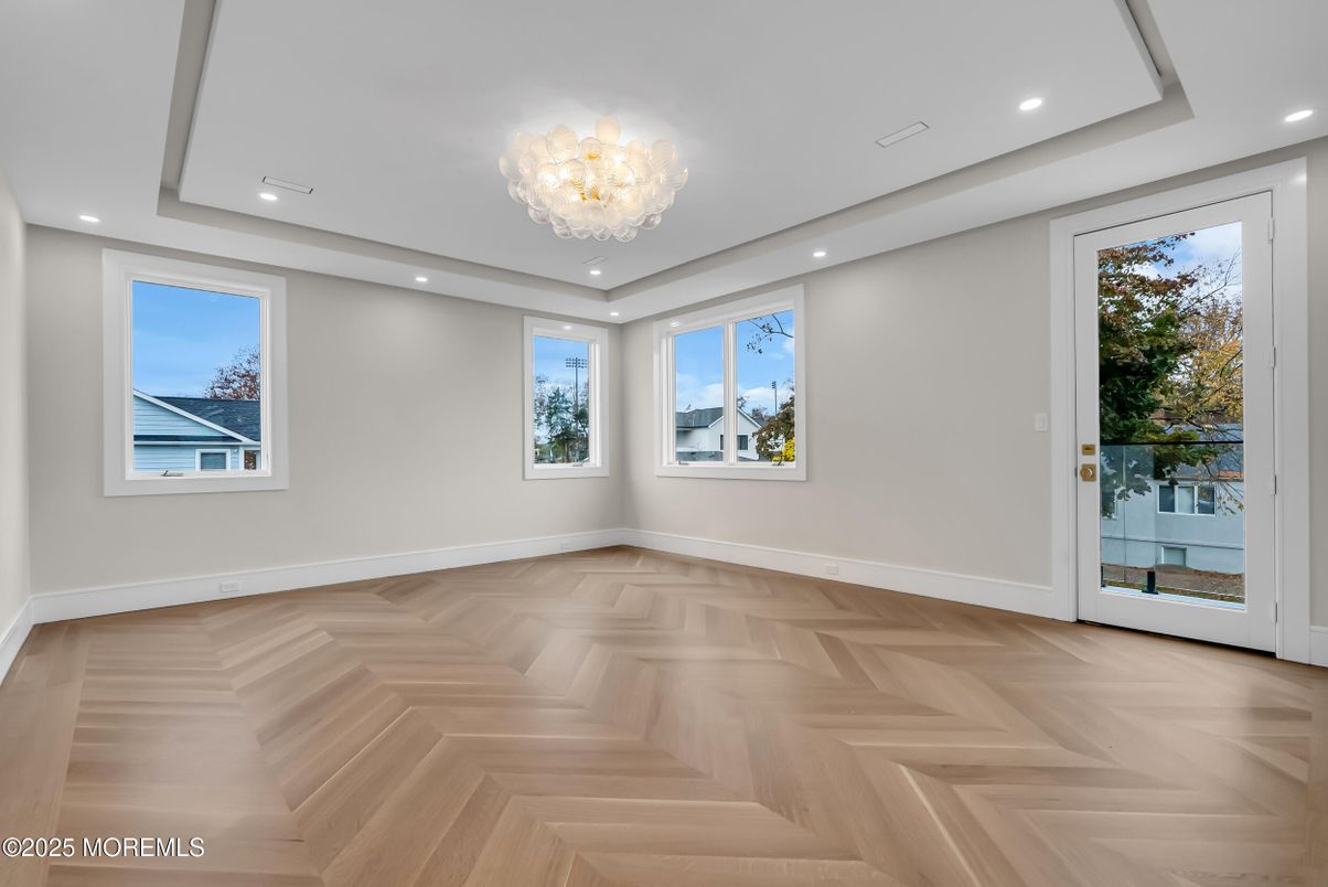 Chandelier, Empty room, Interior, Recessed Lighting, Wood Texture Flooring