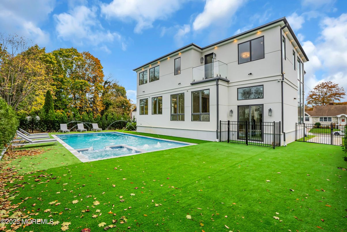 Backyard, Exterior, Pool