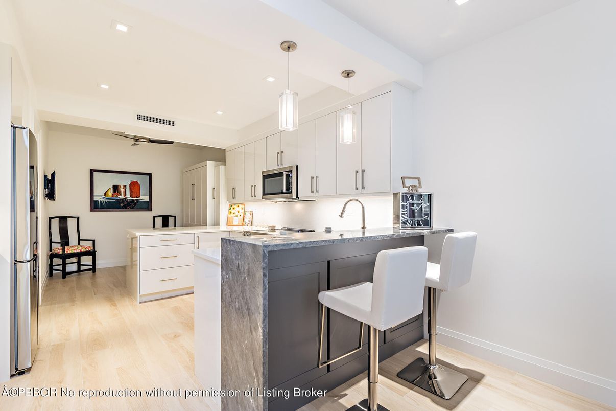 Interior, Kitchen, Pendant Lights, Recessed Lighting, Wood Texture Flooring