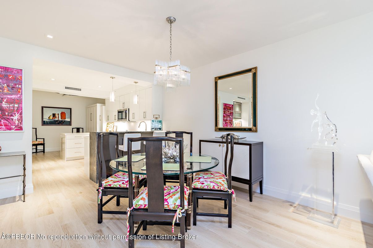 Chandelier, Dining room, Interior, Kitchen, Pendant Lights, Recessed Lighting, Wood Texture Flooring