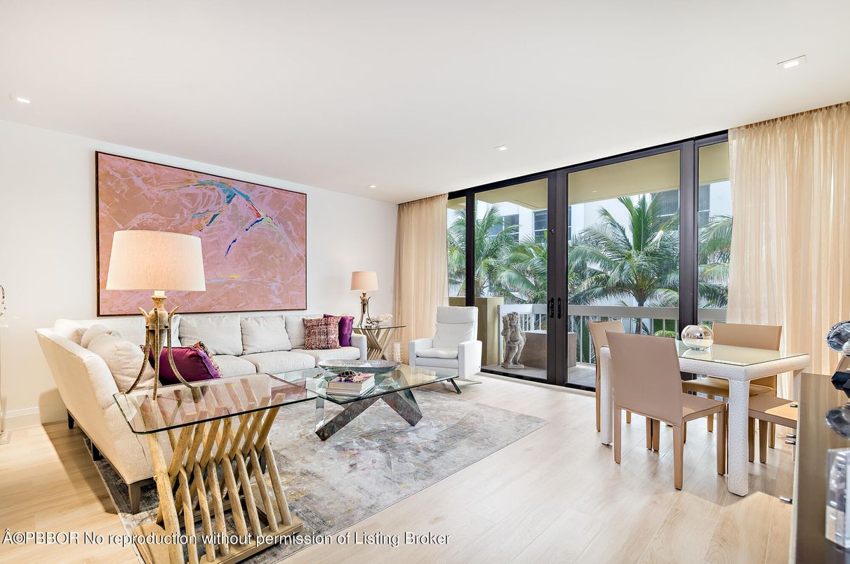 Dining room, Interior, Living room, Recessed Lighting, Wood Texture Flooring