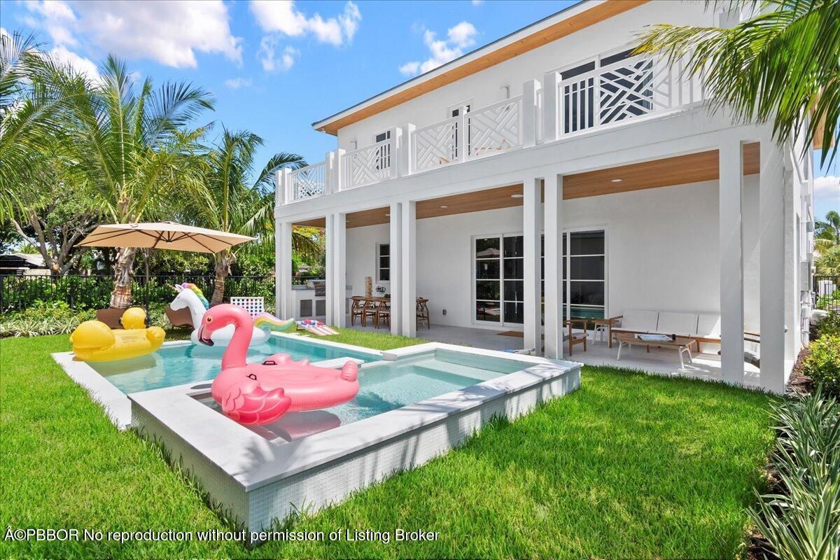 Backyard, Exterior, Pool