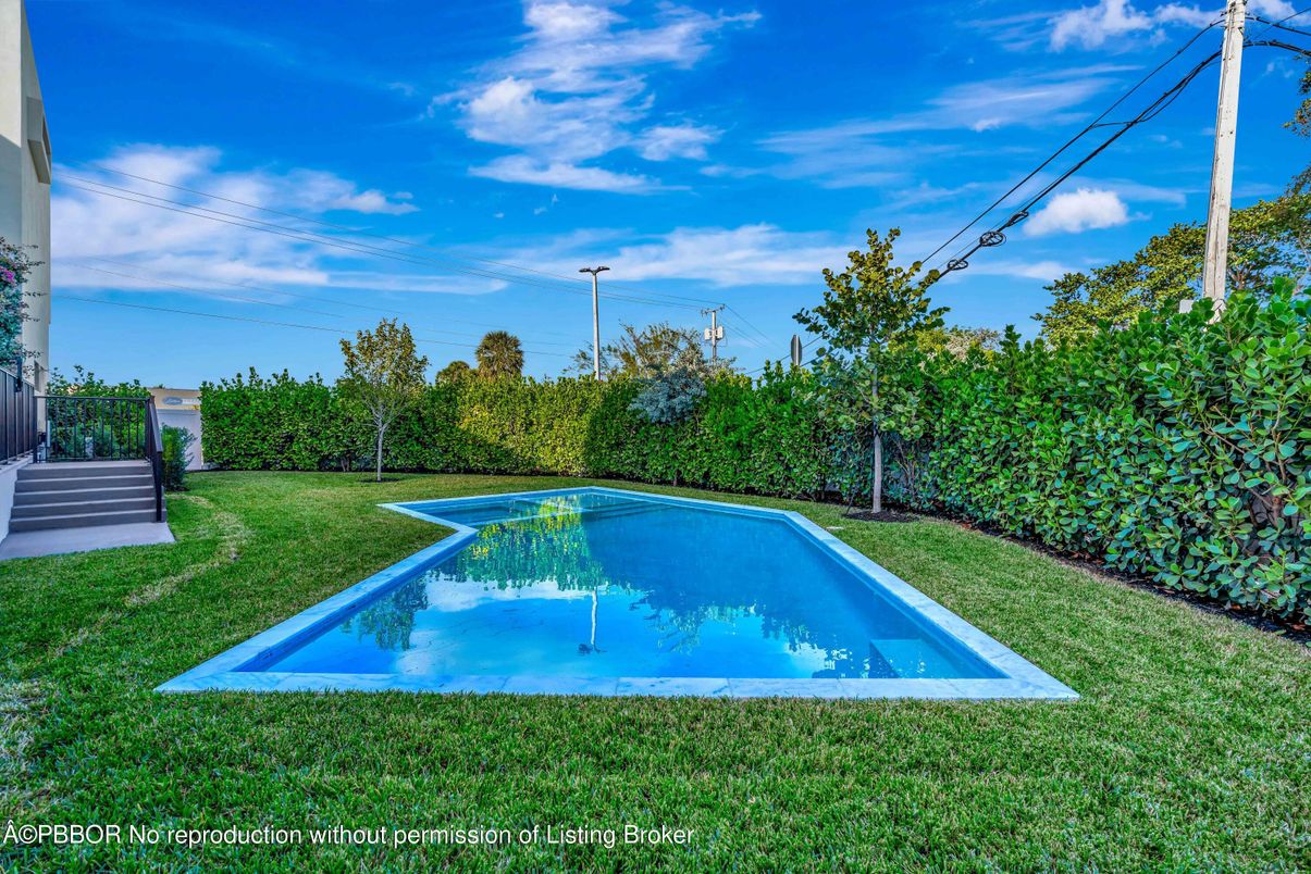 Backyard, Exterior, Pool