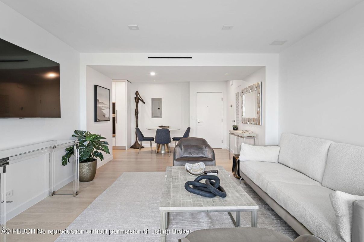 Dining room, Interior, Living room, Recessed Lighting, Wood Texture Flooring