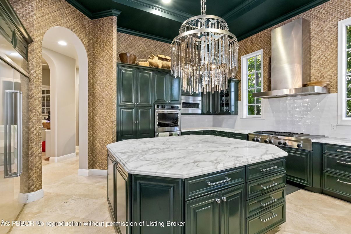Chandelier, Interior, Kitchen, Recessed Lighting, Stainless Steel Appliances