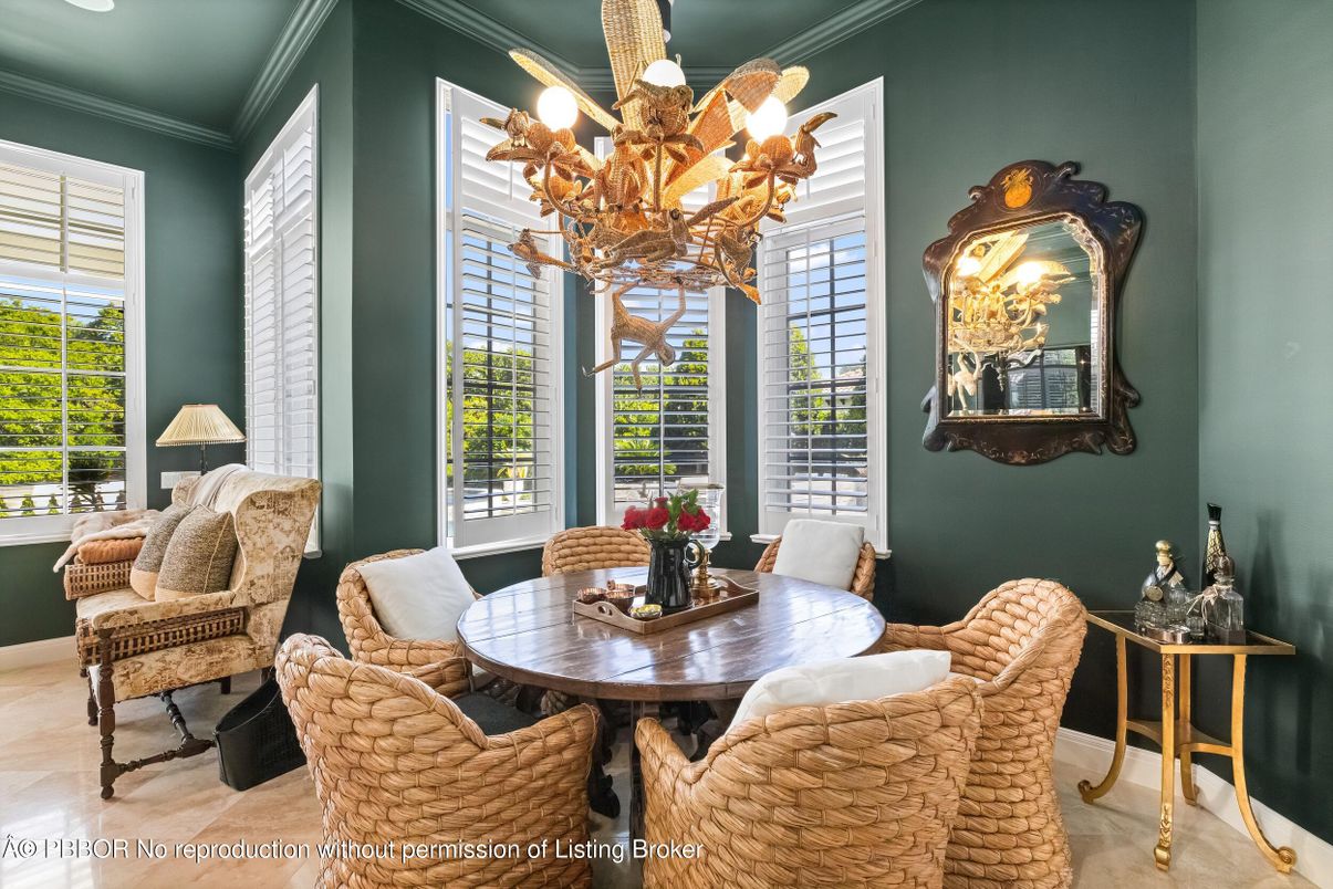 Chandelier, Dining room, Interior