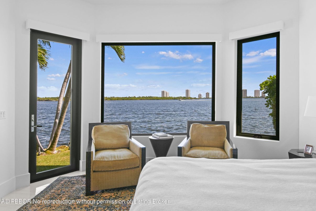 Bedroom, Interior, Water