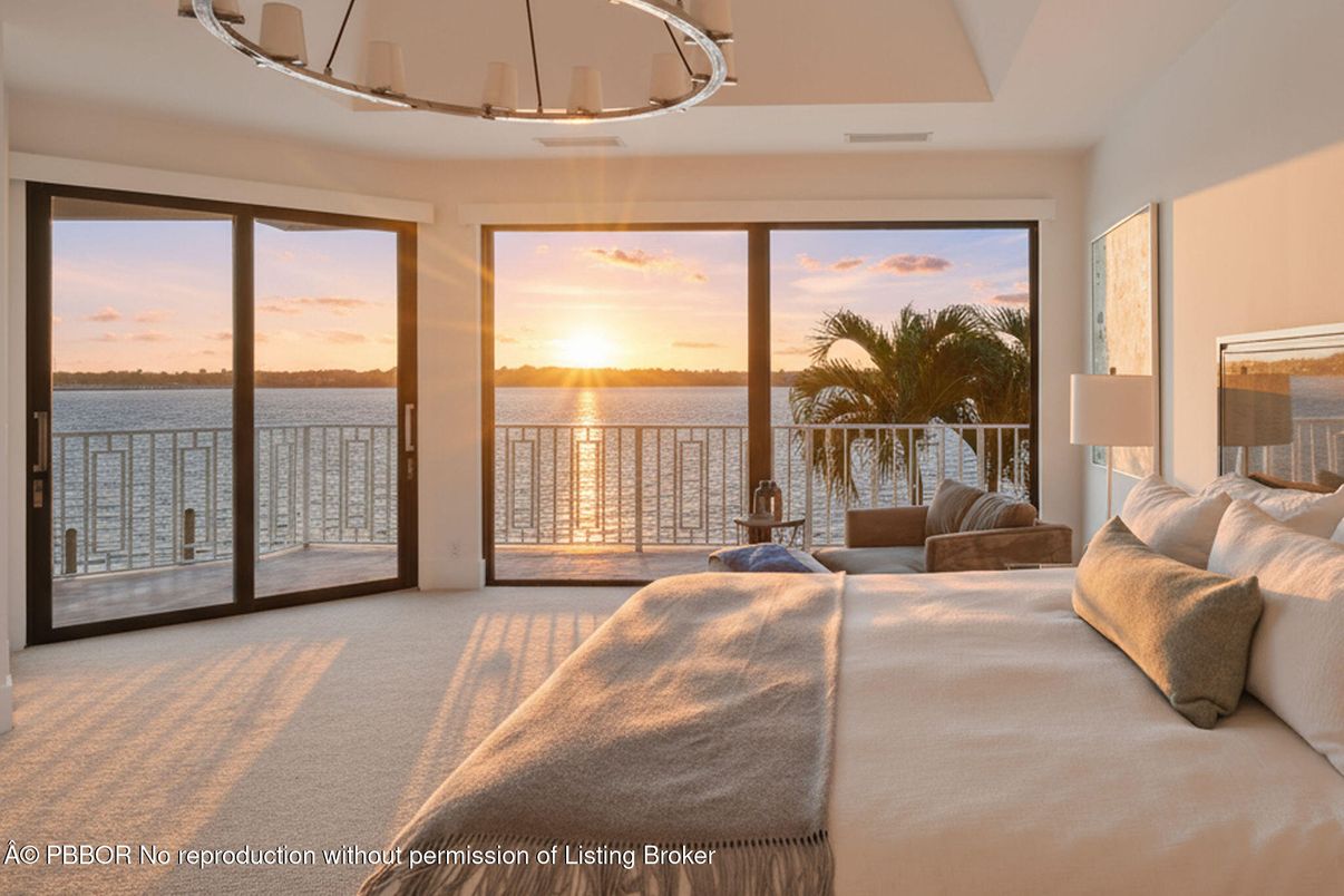 Bedroom, Interior, Water